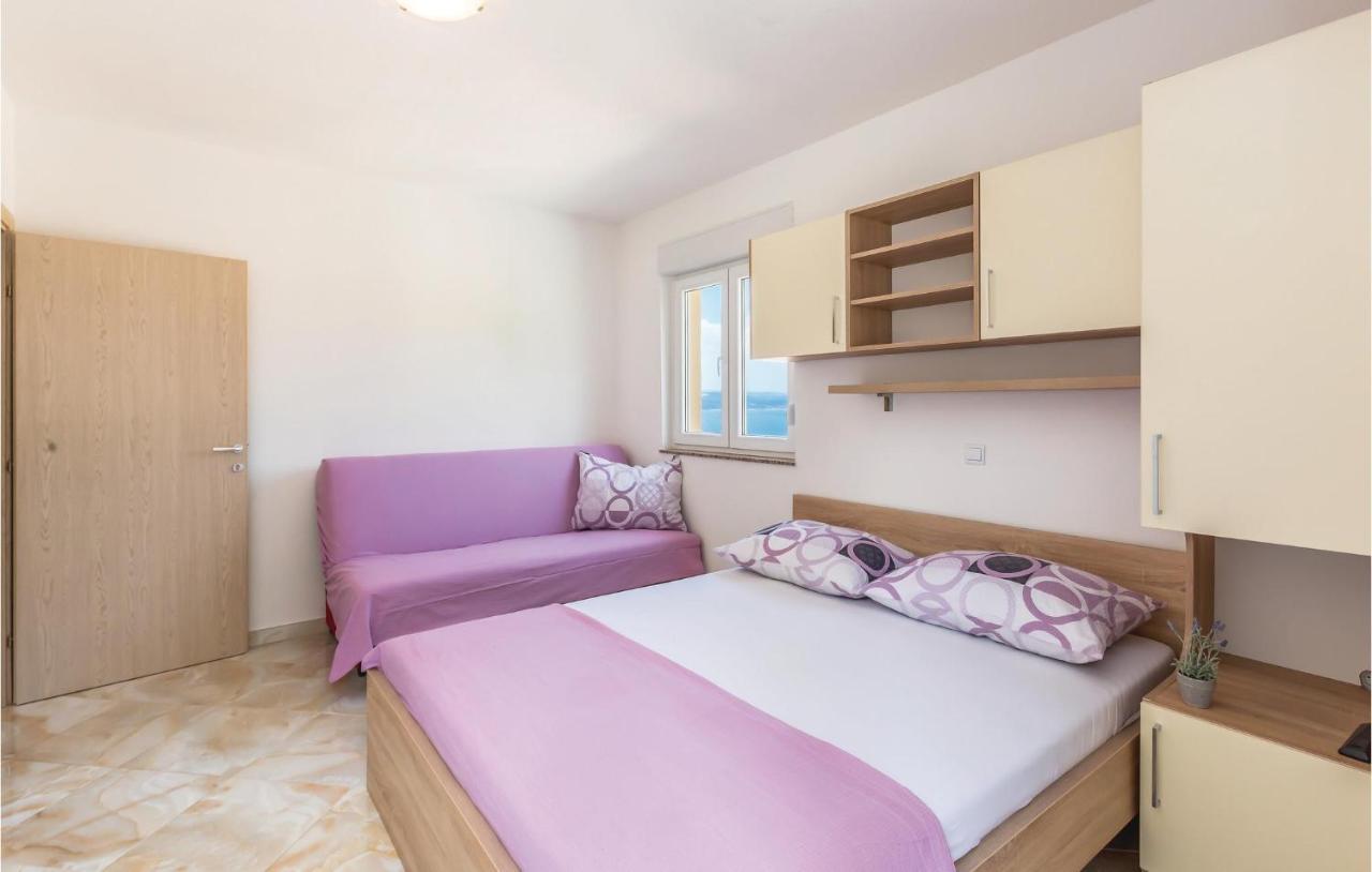 Beautiful Apartment In Krvavica With Kitchen Εξωτερικό φωτογραφία