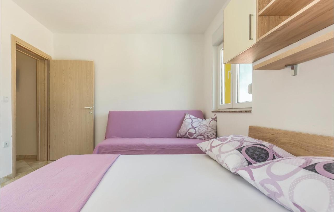 Beautiful Apartment In Krvavica With Kitchen Εξωτερικό φωτογραφία