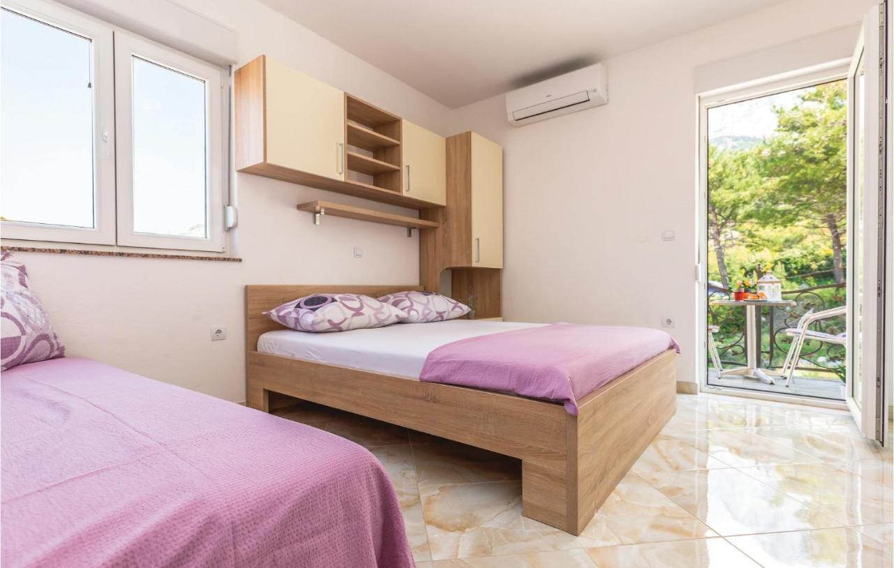 Beautiful Apartment In Krvavica With Kitchen Εξωτερικό φωτογραφία