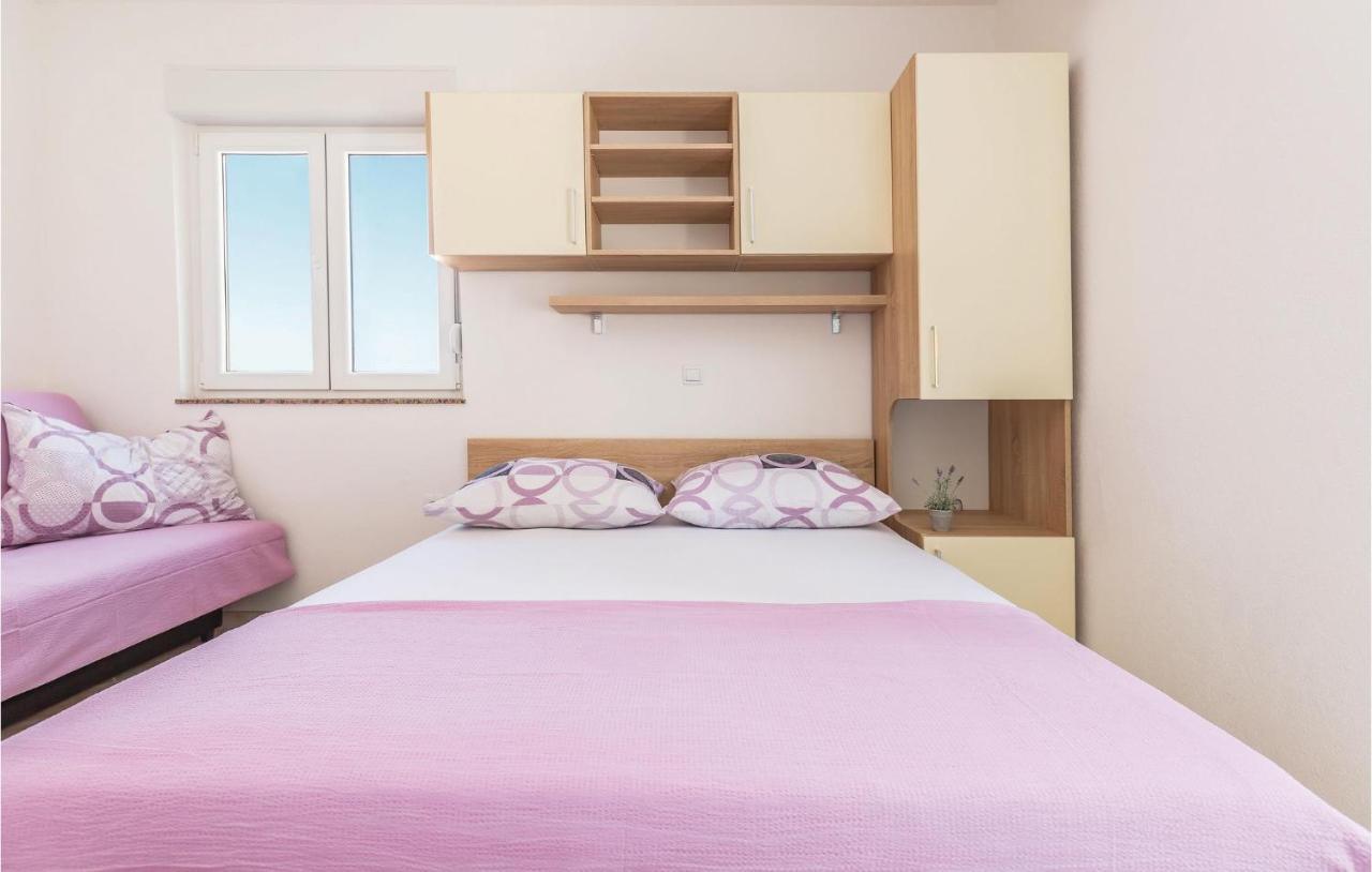 Beautiful Apartment In Krvavica With Kitchen Εξωτερικό φωτογραφία