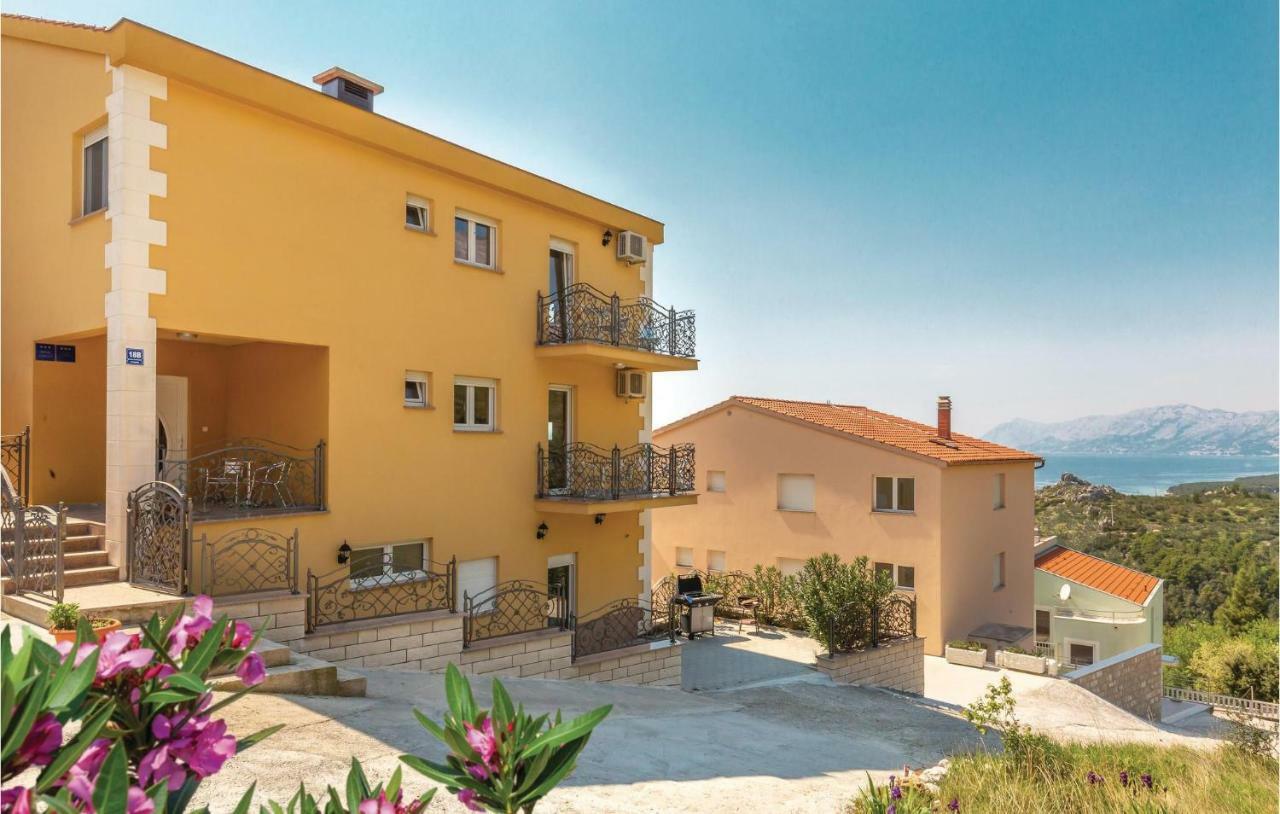 Beautiful Apartment In Krvavica With Kitchen Εξωτερικό φωτογραφία